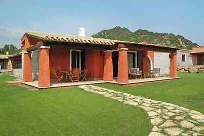 Bungalows mit Privatpool an der Costa Rei