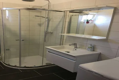 Apartment Angie - Three Bedroom Apartment wit...