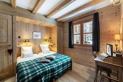 Chalet in Courchevel mit Skizugang und Spa