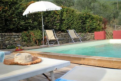 Bauernhaus in Cortona mit Swimmingpool