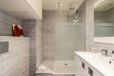 Prachtig appartement met balkon - Centrum Can...
