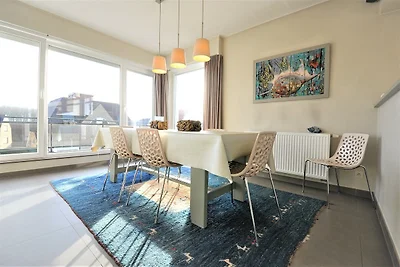 Gemütliche 4-Zimmer-Wohnung in Mistral 8...
