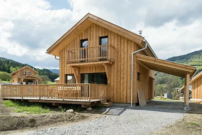 Ansprechendes Chalet mit Sauna und Whirlpool
