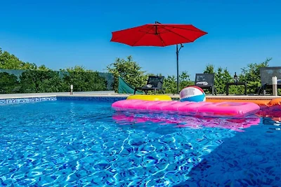 Ferienhaus in Labin mit Schwimmbecken