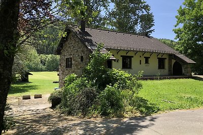 Ardennenvilla mit Garten am Fluss und...