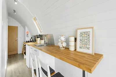 Charming lakeside chalet in Hertford, No...