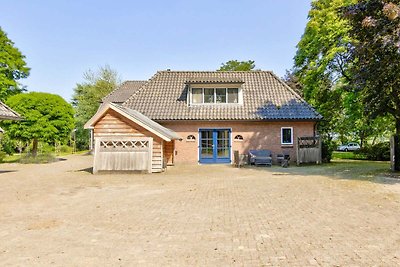 Ruhiges Ferienhaus in Wesepe mit Garten