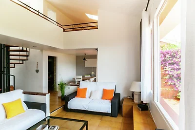 Schönes Ferienhaus mit Schwimmbad