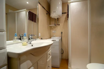 Apartment Omega for six people