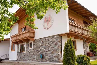 Alloggio per gruppi con accogliente soggiorno