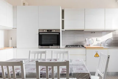 Wohnung in Bologna mit Balkon und Parken