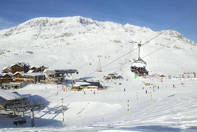 Wohnung in L'Éclose mit Bergblick