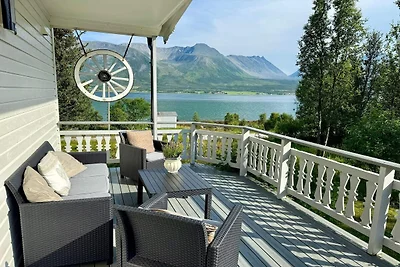 Rifugio sul mare a Lyngen-By Traum