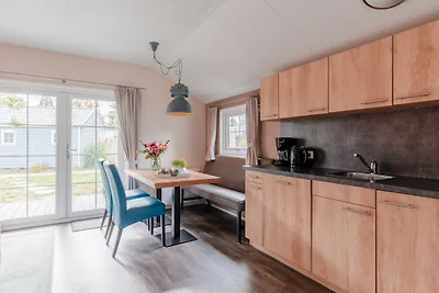 Knus chalet met overdekt terras, op vakantiep...