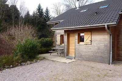 Accogliente chalet con vista sulla campagna