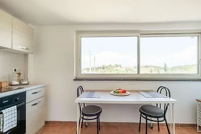 Villa a Monterotondo con piscina condivisa