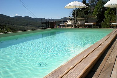 Bauernhaus in Cortona mit Swimmingpool