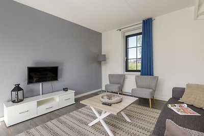 Gerestyled appartement aan het Markermeer