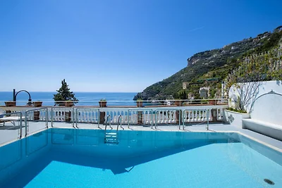 Villa in Ravello mit Pool und Meerblick