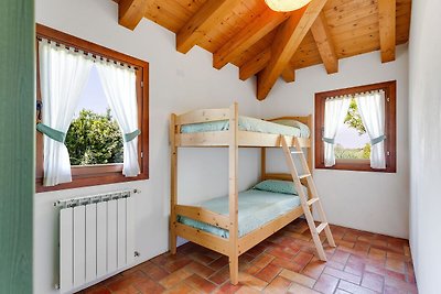 Modernes Cottage mit Swimmingpool in Lido di...