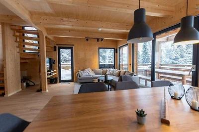 Luxuriöses Chalet mit Außen-Whirlpool