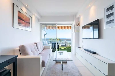 Apartment in Golfe-Juan mit Meerblick