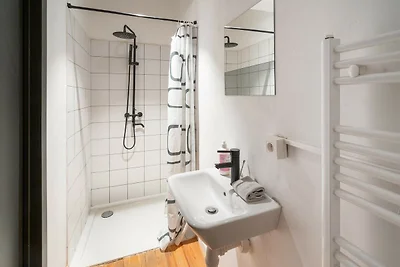 Wohnung mit zwei Schlafzimmern am Fluss