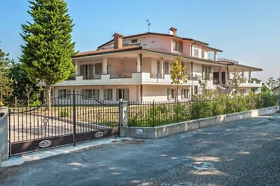 Spaziosa villa a Tavullia con piscina privata
