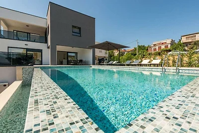 Seaview Villa A`More with heated pool