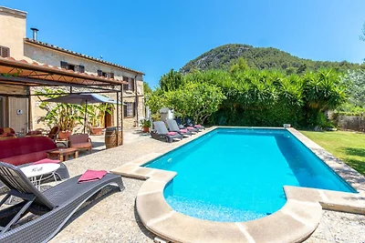 Traditioneller Charme mit privatem Pool