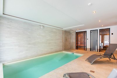 Prestigieus chalet met zwembad en sauna