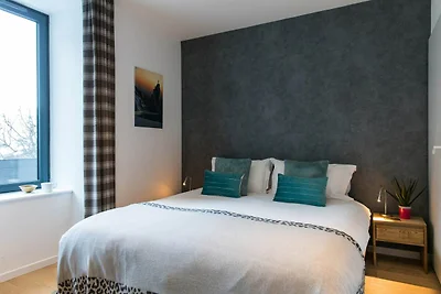 Cosy Central Apartment with Terrace