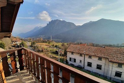 Gemütliche Wohnung in Vendrogno mit Balkon