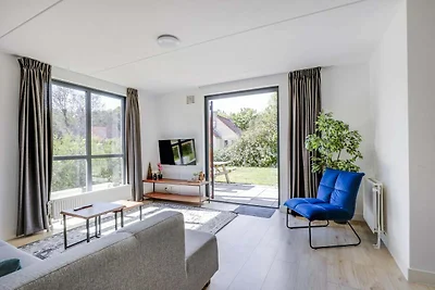 Rückzugsort am See mit Garten in Ewijk