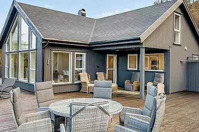 8 Personen Ferienhaus in lyngdal-By Traum