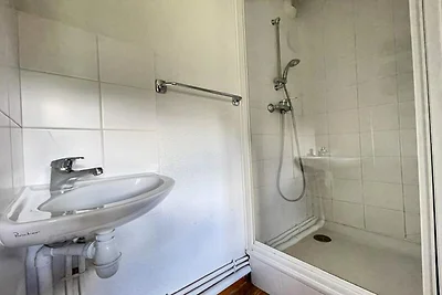 DBAC22 – 2-ZIMMER-WOHNUNG – BALKON – 6 SCHLAF...