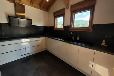 Chalet in Les Gets mit Bergblick