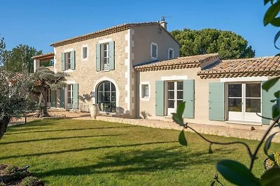 Komfortable Villa in Saint-Rémy-de-Provence