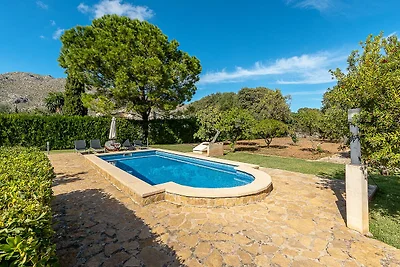 Villa in Pollensa mit Gemeinschaftspool
