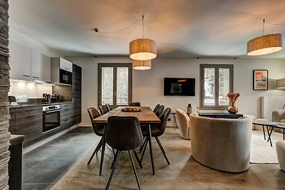 Stylish & Central Duplex Apartment wi...