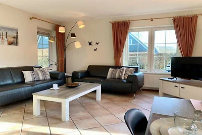 Ferienvilla in Wald- und Strandnähe mit Sauna