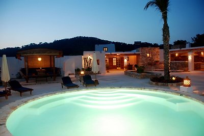 Spaziosa villa alle Isole Baleari con piscina