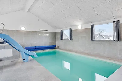 Rifugio di lusso con piscina a Kegnaes