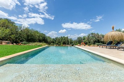 Esthetische boerderij in de natuur