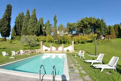 Renovierte alte Villa mit Pool
