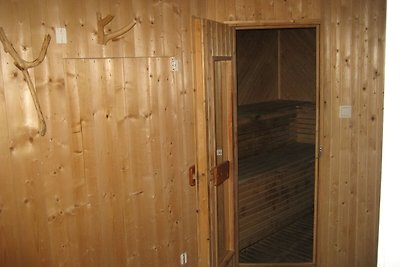 Schönes Ferienhaus mit Sauna in Sysslebäck