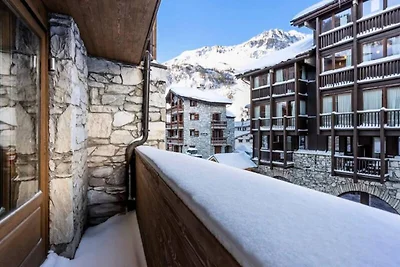 Komplett renovierte Wohnung am Fuße der...