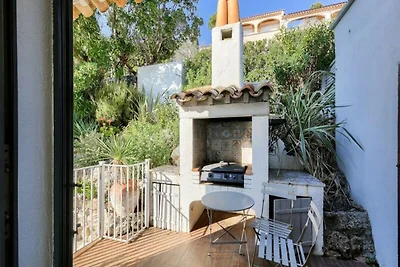 Villa mit Pool und Meerblick an der Côte...