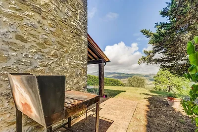Typisches Landhaus mit Pool