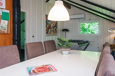 Afgelegen oase bij Kvie-meer-By Traum